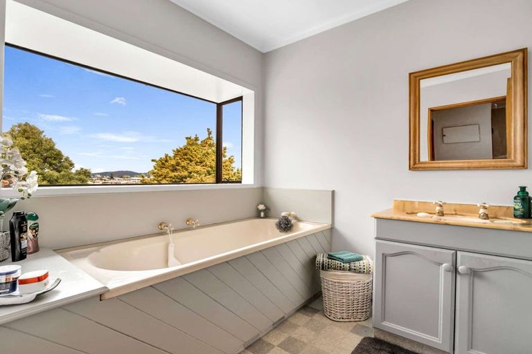 Photo of property in 52a Ridge Street, Otumoetai, Tauranga, 3110