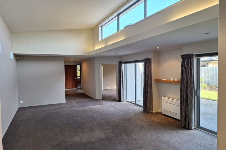 Photo of property in 26 Dunsford Close, Halswell, Christchurch, 8025