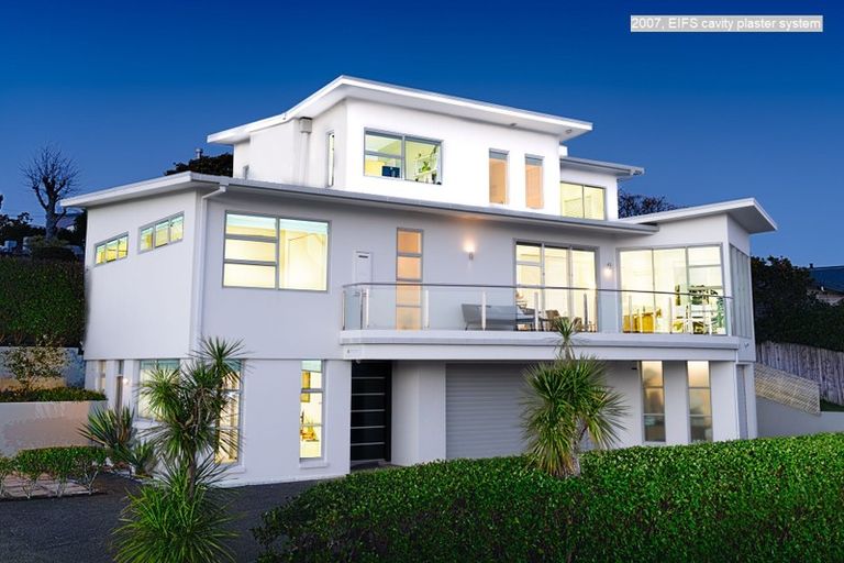 Photo of property in 32a Parr Terrace, Castor Bay, Auckland, 0620