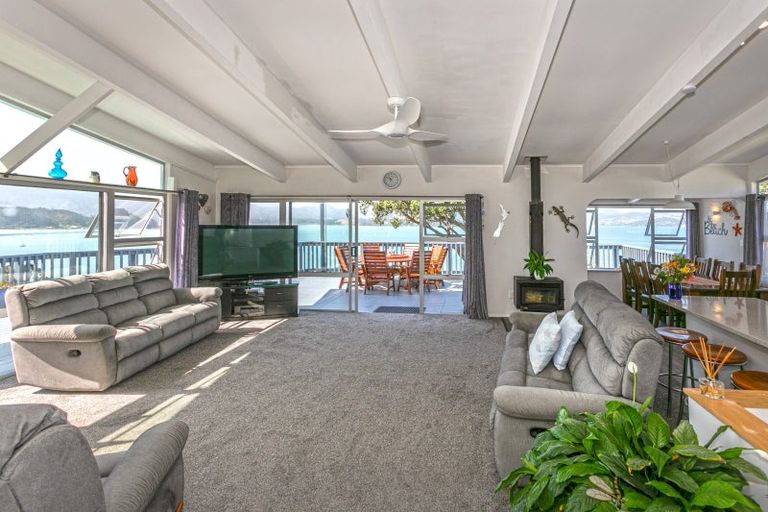 Photo of property in 1999 Wyuna Bay Road, Wyuna Bay, Coromandel, 3581