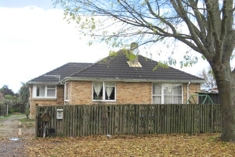 Photo of property in 4a Hockin Place, Fairfield, Hamilton, 3214