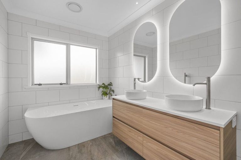 Photo of property in 2 Riviera Court, Papamoa Beach, Papamoa, 3118