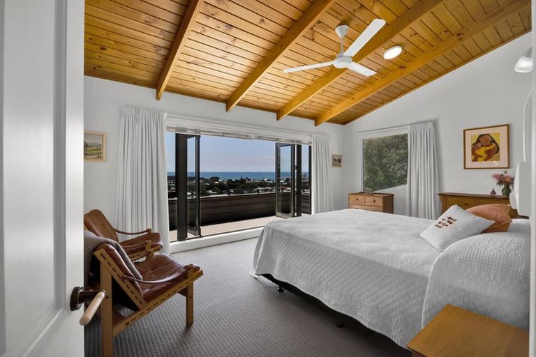 Photo of property in 70a Morley Street, New Plymouth, 4310