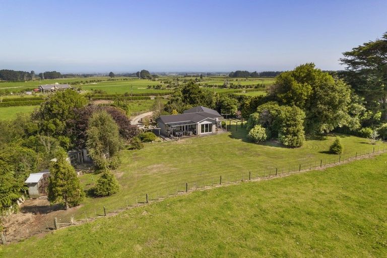 Photo of property in 1812 Opunake Road, Mahoe, Hawera, 4679