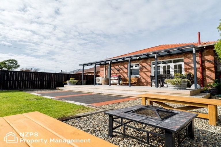 Photo of property in 372 Bay View Road, Saint Clair, Dunedin, 9012