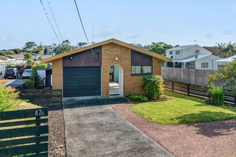 Photo of property in 47a Bay Street, Red Beach, 0932