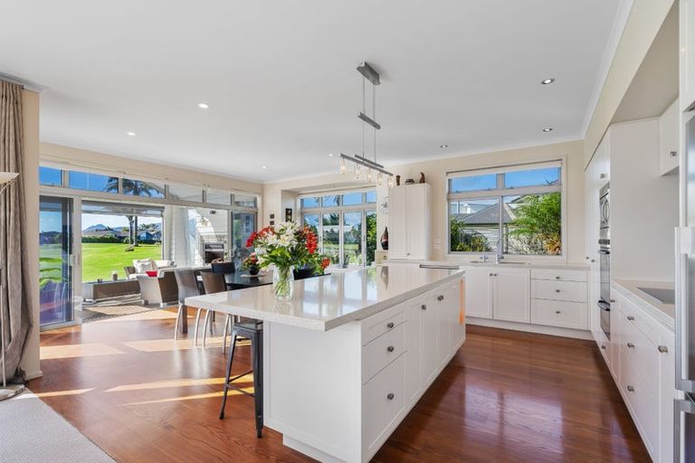 Photo of property in 89 Barbados Way, One Tree Point, 0118