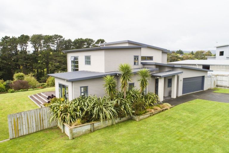 Photo of property in 76 Cashmere Drive, Fitzherbert, Palmerston North, 4410