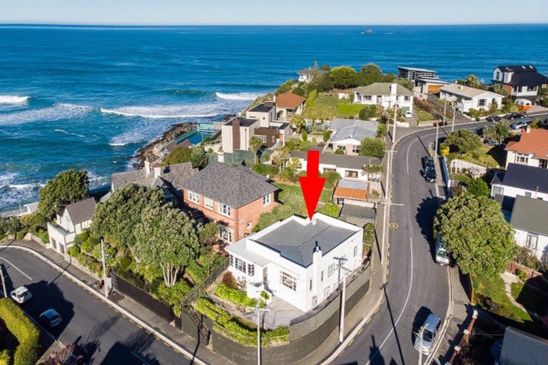 Photo of property in 19 Cliffs Road, Saint Clair, Dunedin, 9012