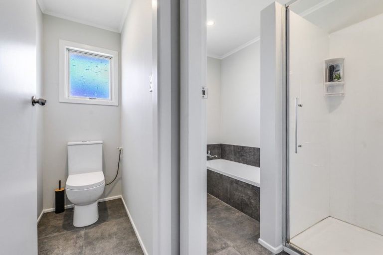 Photo of property in 32 Northolt Road, Fairview Downs, Hamilton, 3214