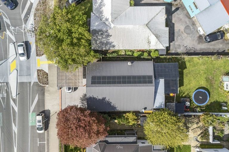 Photo of property in 5 Huatoki Street, Vogeltown, New Plymouth, 4310