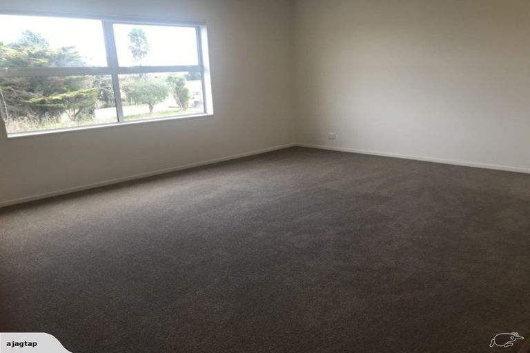 Photo of property in 25 Aviation Street, Takanini, 2112