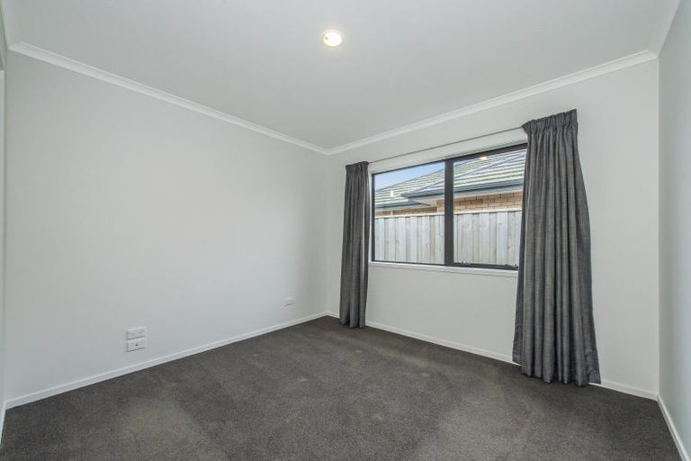 Photo of property in 27 Pakohe Street, Pegasus, 7612