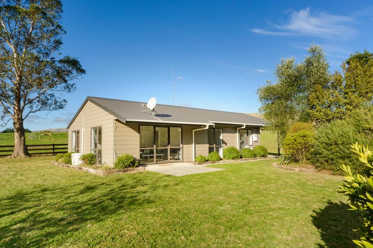 Photo of property in 5 Williams Road, Tokomaru, Palmerston North, 4474