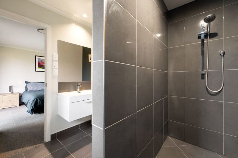 Photo of property in 16 Oolong Court, Huntington, Hamilton, 3210