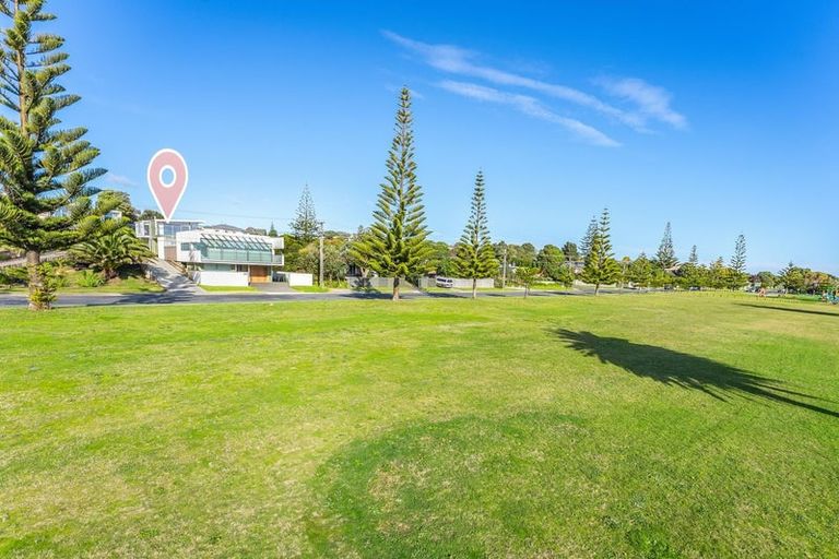 Photo of property in 20a Queens Road, Waikanae Beach, Waikanae, 5036