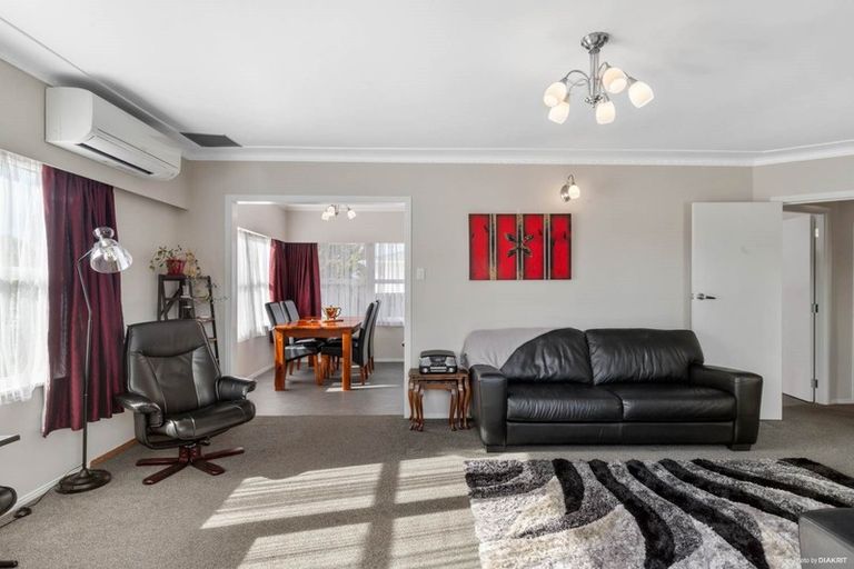 Photo of property in 78 Rosehill Drive, Rosehill, Papakura, 2113