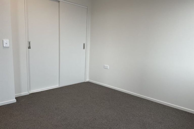 Photo of property in 204/28c Eileen Newey Place, Henderson, Auckland, 0612