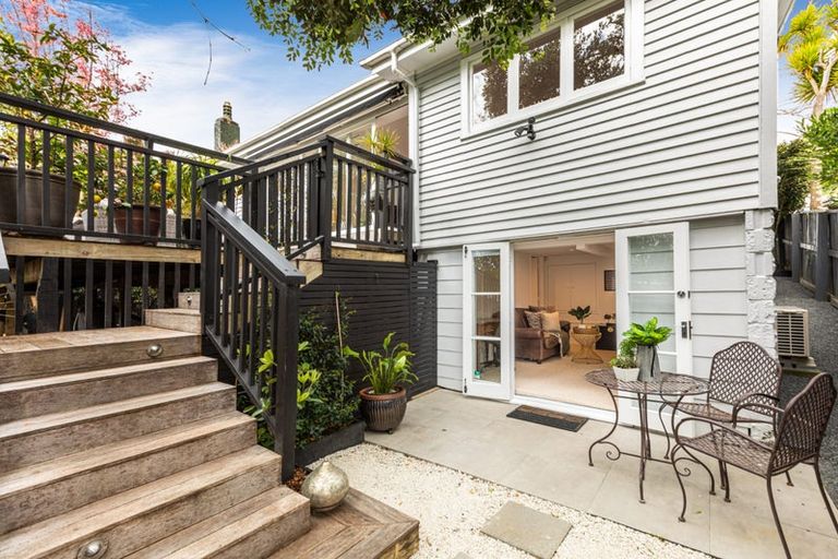 Photo of property in 19 Western Springs Road, Morningside, Auckland, 1021
