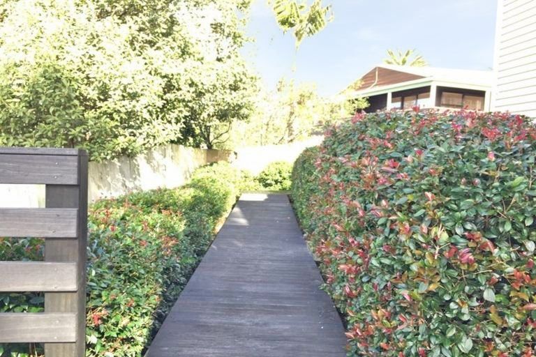 Photo of property in 19b Duncan Avenue, Te Atatu South, Auckland, 0610