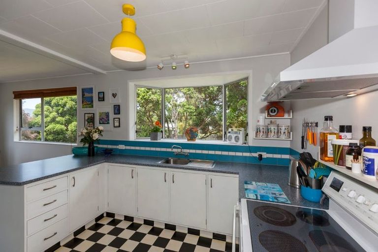 Photo of property in 34 Chums Road, Paraparaumu Beach, Paraparaumu, 5032