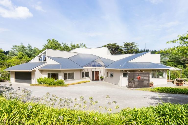 Photo of property in 6 Polson Hill Drive, Aokautere, Palmerston North, 4471