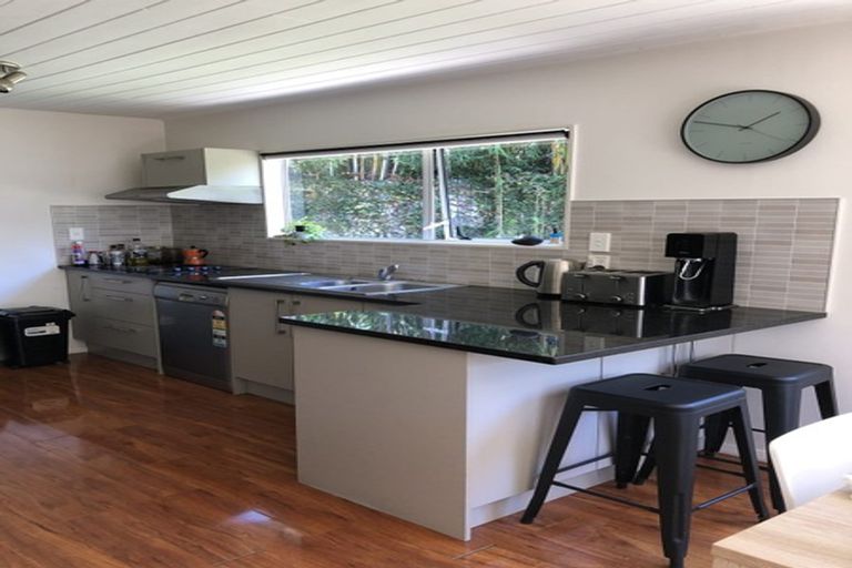 Photo of property in 2/224 Onewa Road, Birkenhead, Auckland, 0626