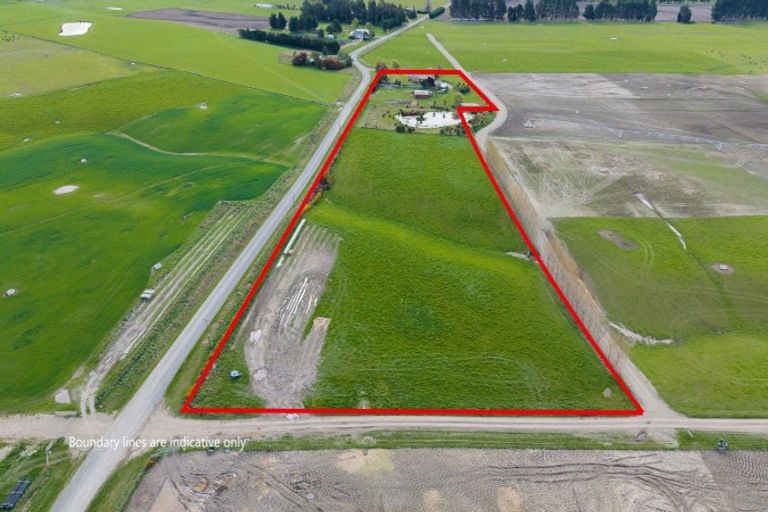 Photo of property in 229 Waihao Back Road, Waimate, 7979
