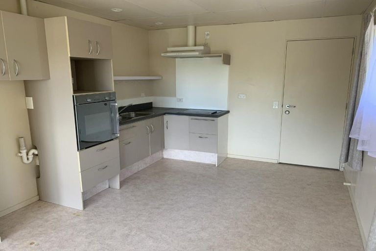 Photo of property in 3 Whimp Avenue, Onerahi, Whangarei, 0110