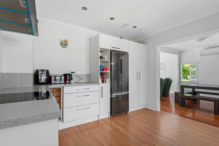 Photo of property in 1 Ngareta Road, Mourea, Rotorua, 3074