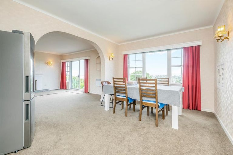 Photo of property in 39 Mellons Bay Road, Mellons Bay, Auckland, 2014