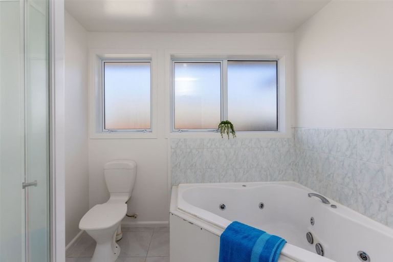 Photo of property in 61 Carisbrooke Street, Aranui, Christchurch, 8061