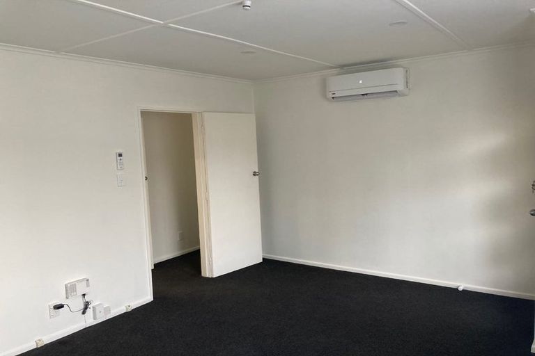 Photo of property in 1033e Fergusson Drive, Clouston Park, Upper Hutt, 5018