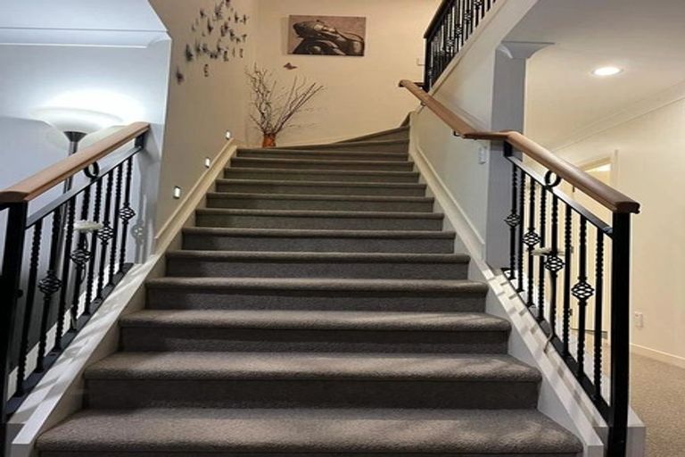 Photo of property in 1/41 Butley Drive, Farm Cove, Auckland, 2012