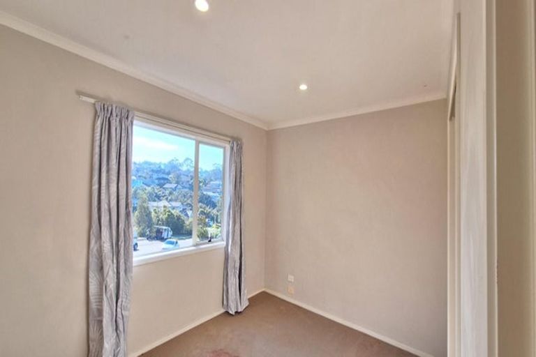 Photo of property in 38 Borneo Drive, Fairview Heights, Auckland, 0632