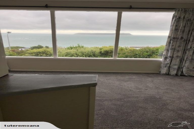 Photo of property in 112 Motuhara Road, Plimmerton, Porirua, 5026