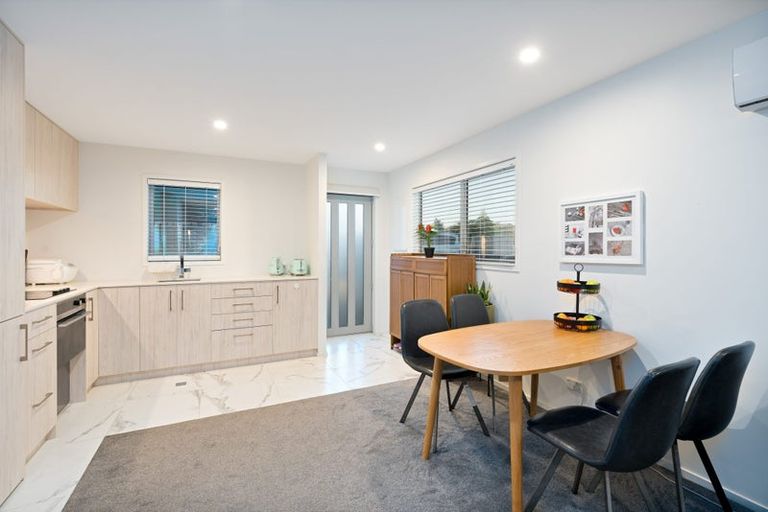 Photo of property in 3/21 Titoki Street, Te Atatu Peninsula, Auckland, 0610