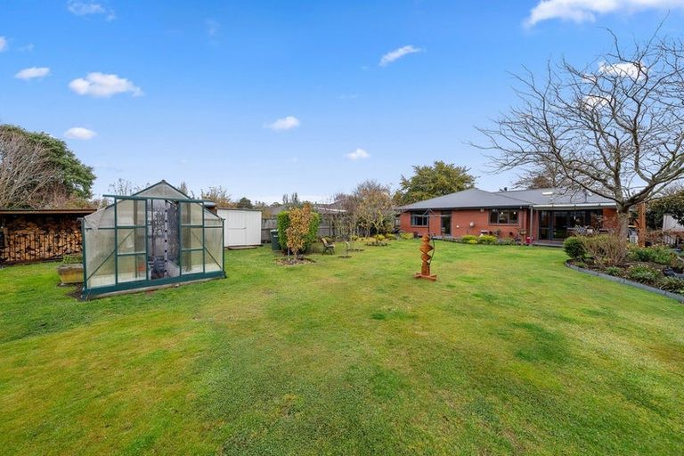 Photo of property in 23 Bridge Street, Southbridge, 7602