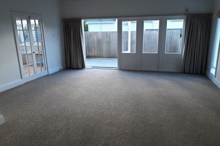 Photo of property in 1/10 Rewiti Avenue, Takapuna, Auckland, 0622