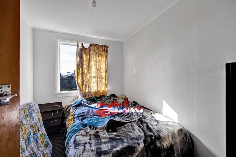 Photo of property in 8 Turuturu Road, Hawera, 4610