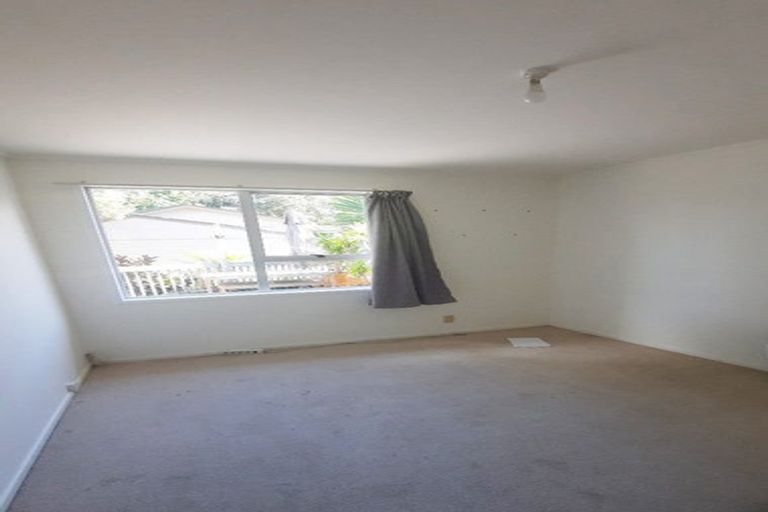 Photo of property in 1/14 Vonnell Place, Birkdale, Auckland, 0626