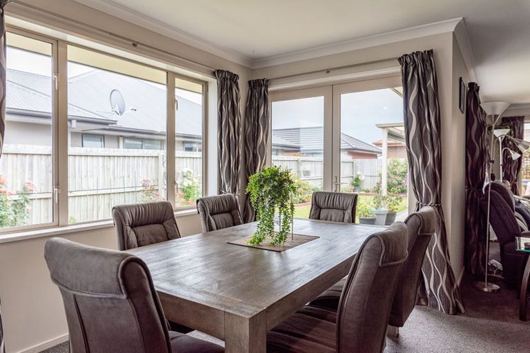 Photo of property in 27d Masefield Drive, Rolleston, 7614