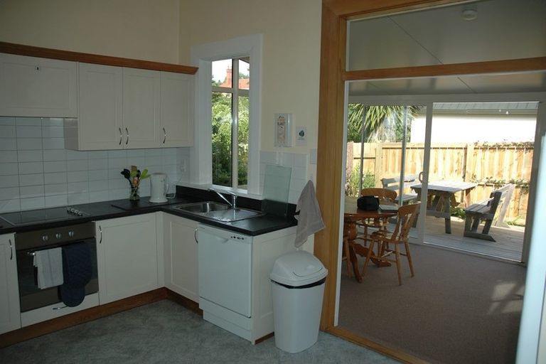 Photo of property in 12 Heriot Row, Dunedin Central, Dunedin, 9016