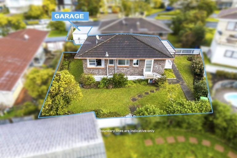 Photo of property in 2/27 Spence Road, Henderson, Auckland, 0612