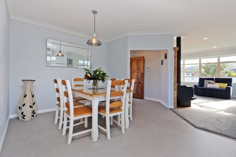 Photo of property in 59 Whiting Crescent, Greenmeadows, Napier, 4112