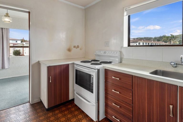 Photo of property in 27 Kamo Road, Regent, Whangarei, 0112