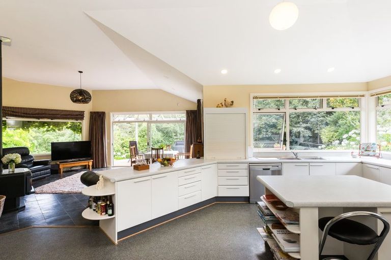 Photo of property in 6 Polson Hill Drive, Aokautere, Palmerston North, 4471