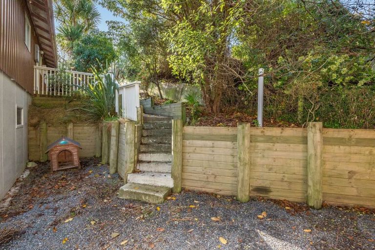 Photo of property in 18 Toporoa View, Ascot Park, Porirua, 5024