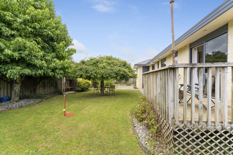 Photo of property in 24 Millhaven Place, Otaki, 5512