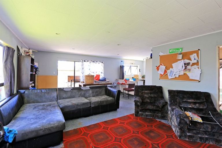 Photo of property in 225 Flaxmere Avenue, Flaxmere, Hastings, 4120